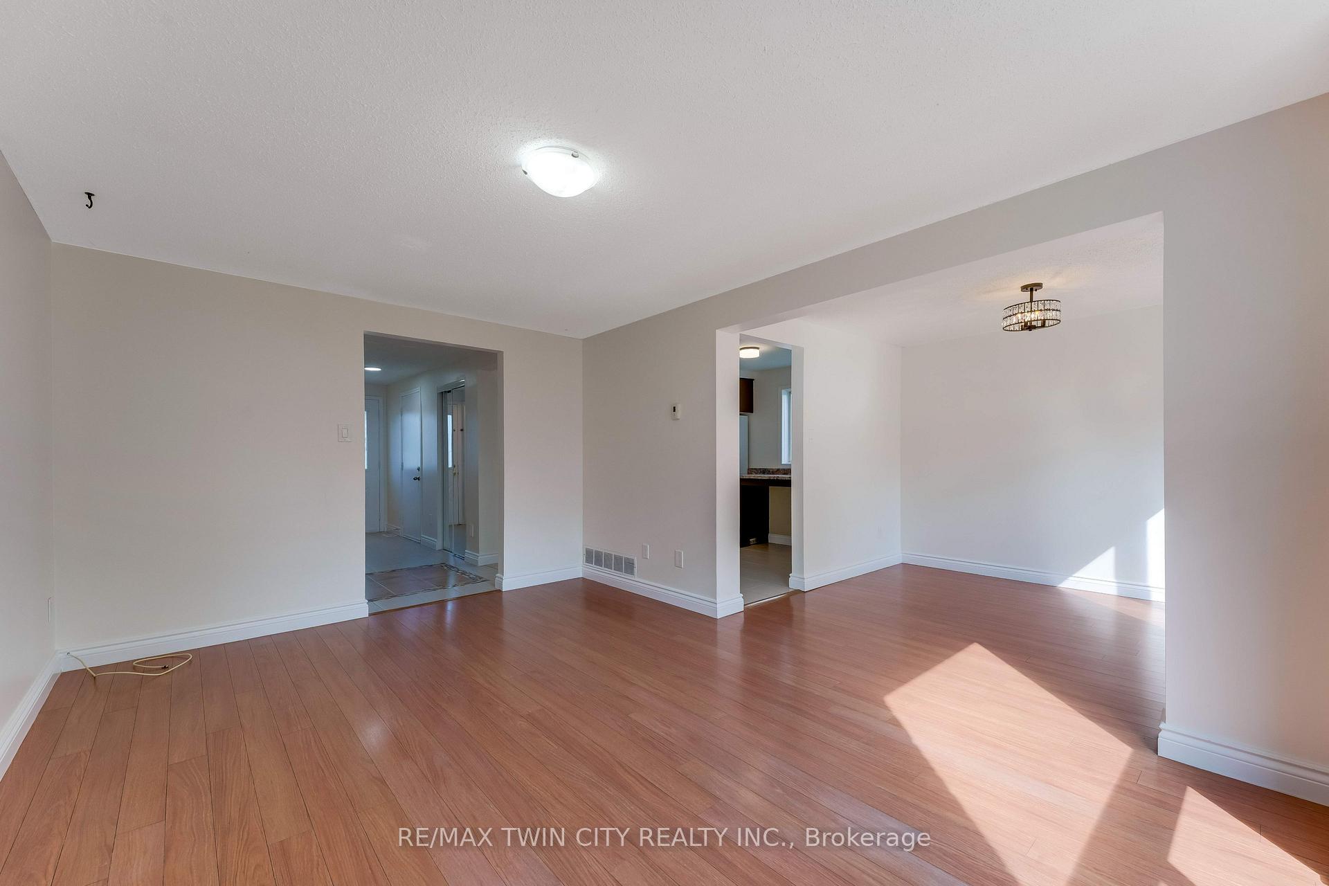 Photo 6 of 47 Bushnell Drive, Cambridge, Greenway-Chaplin — HOMEH