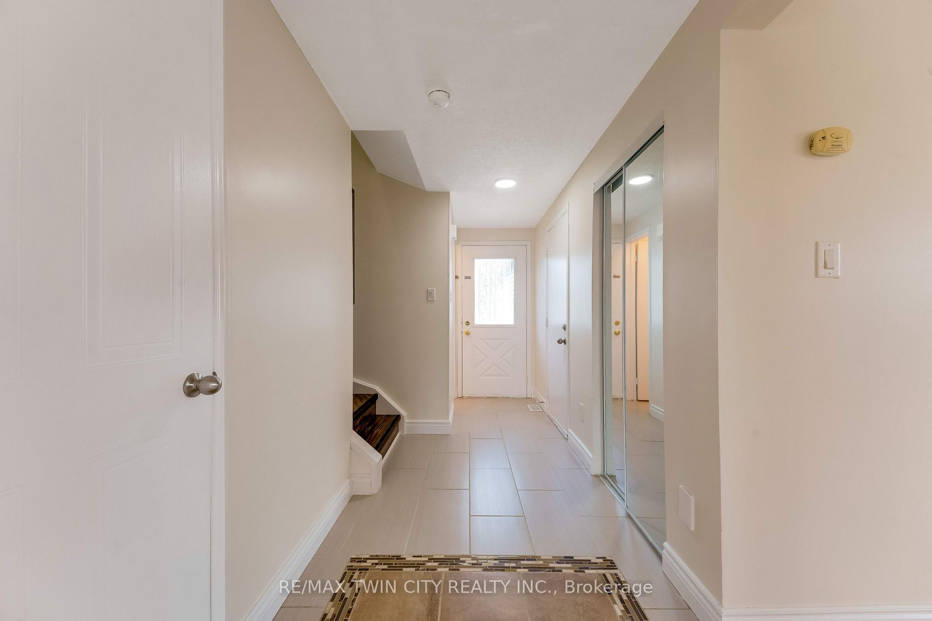 Photo 19 of 47 Bushnell Drive, Cambridge, Greenway-Chaplin — HOMEH
