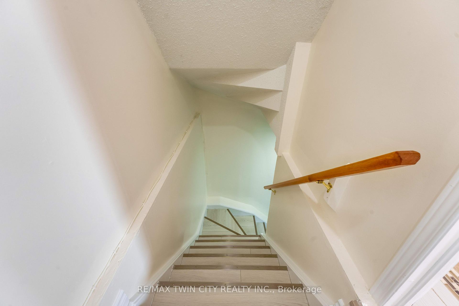Photo 37 of 47 Bushnell Drive, Cambridge, Greenway-Chaplin — HOMEH