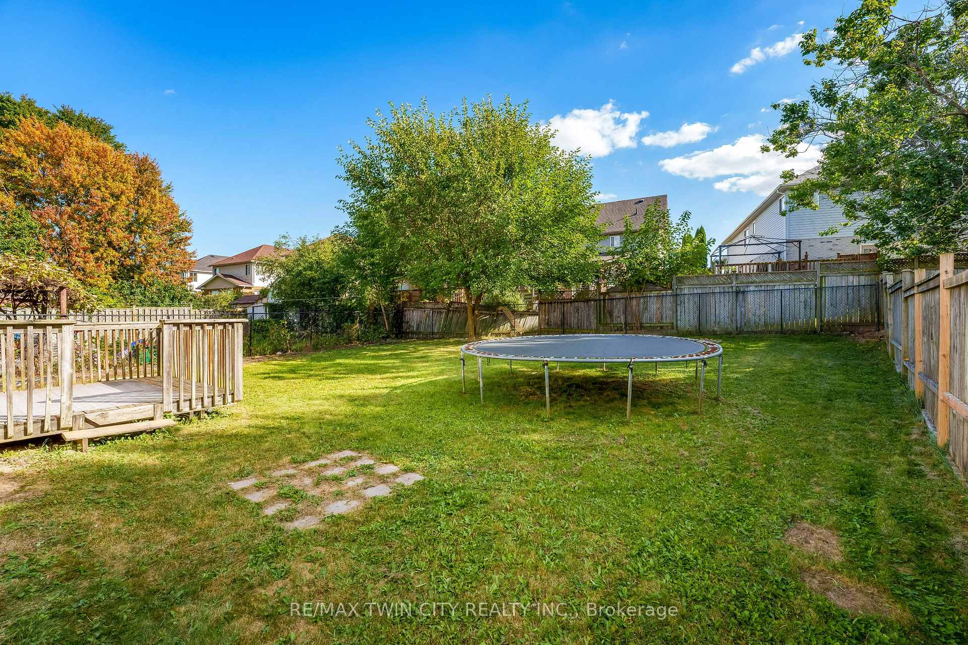 Photo 39 of 47 Bushnell Drive, Cambridge, Greenway-Chaplin — HOMEH