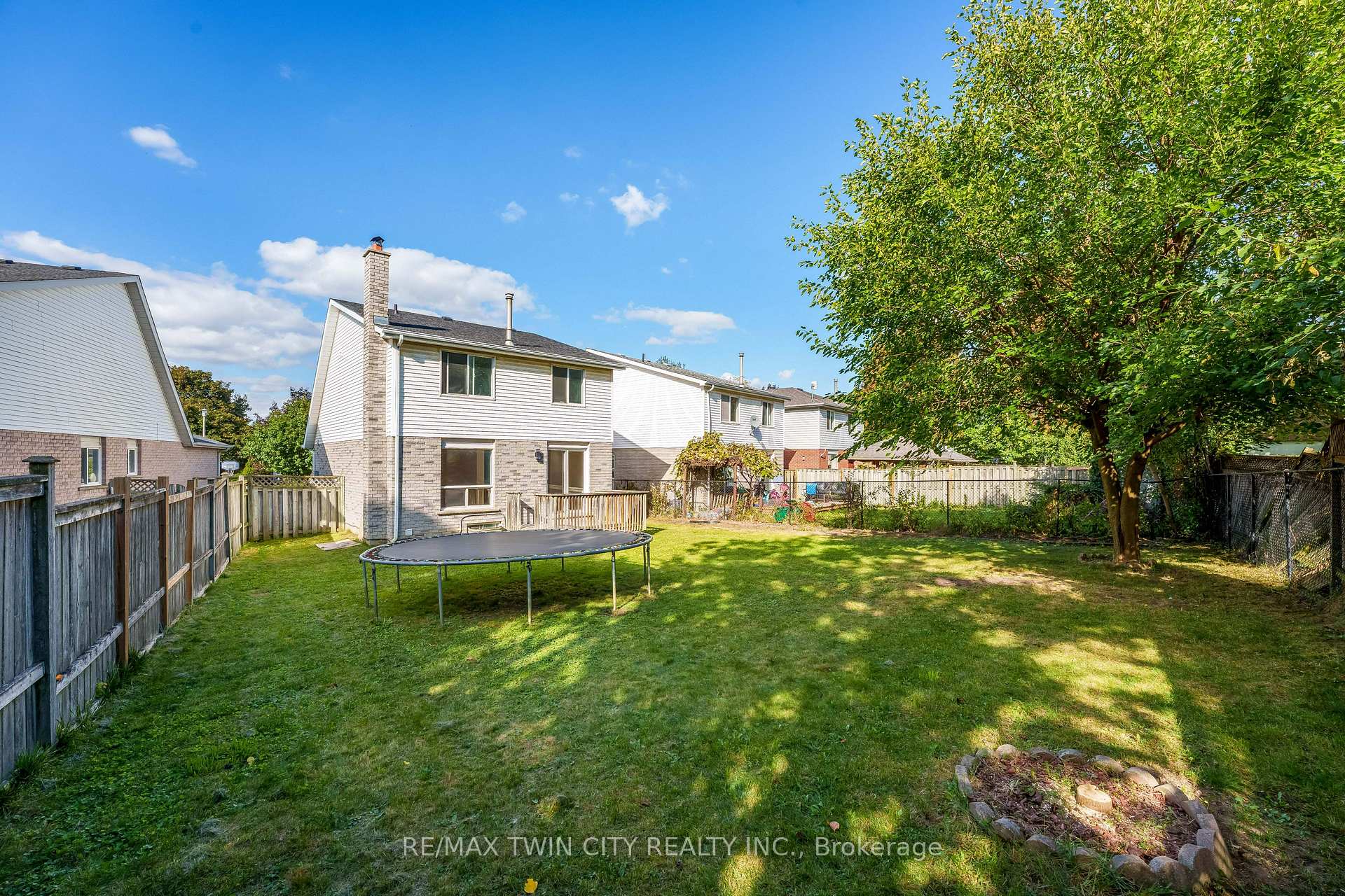 Photo 40 of 47 Bushnell Drive, Cambridge, Greenway-Chaplin — HOMEH