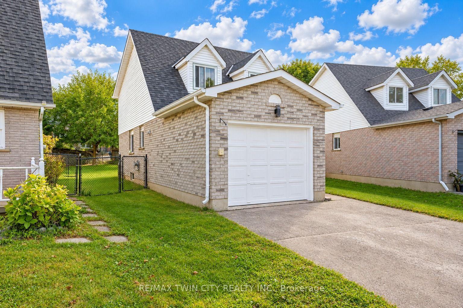Photo 42 of 47 Bushnell Drive, Cambridge, Greenway-Chaplin — HOMEH