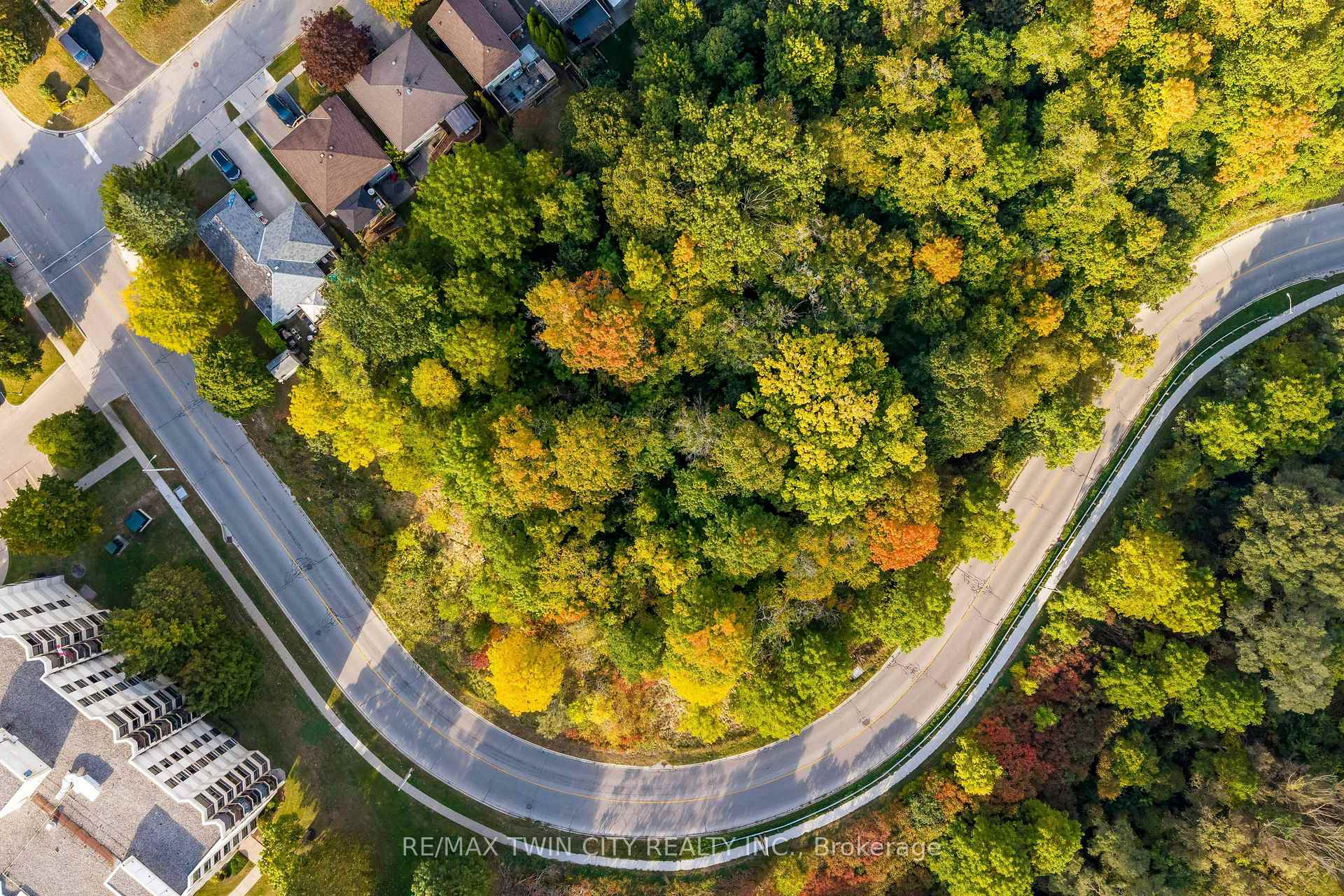 Photo 46 of 47 Bushnell Drive, Cambridge, Greenway-Chaplin — HOMEH