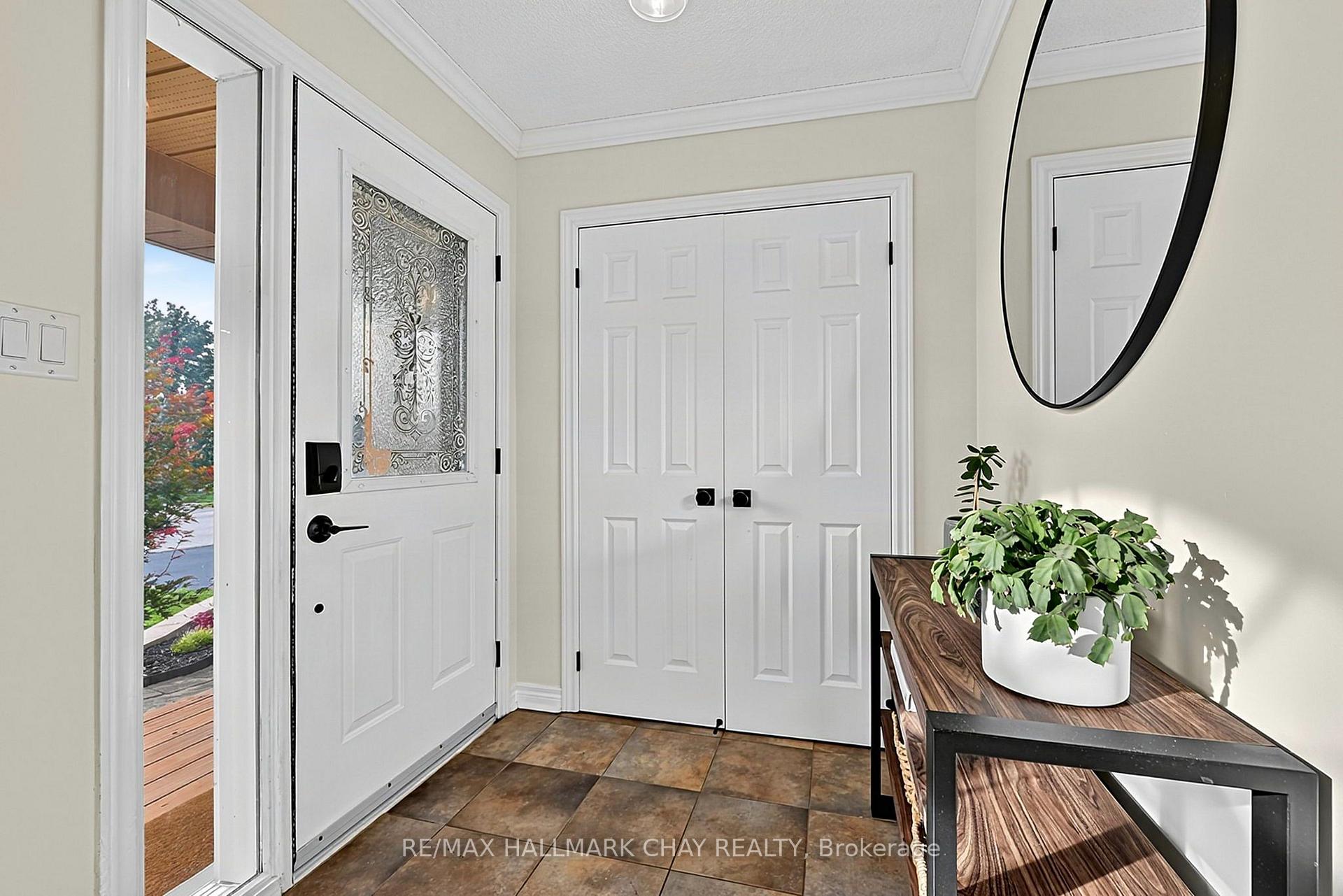 Photo 3 of 8 Graham Street, Springwater, Elmvale — HOMEH
