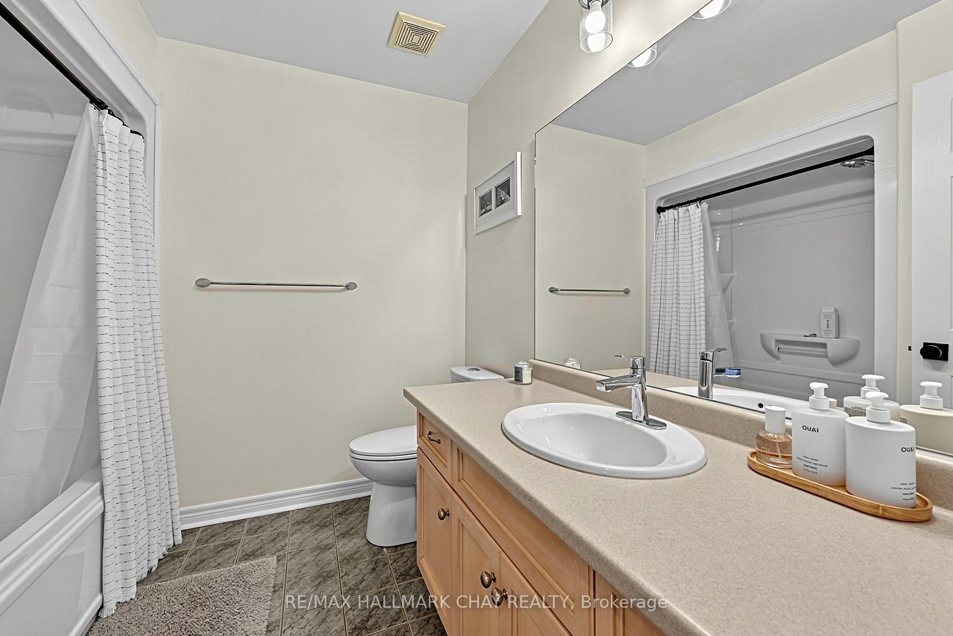 Photo 19 of 8 Graham Street, Springwater, Elmvale — HOMEH