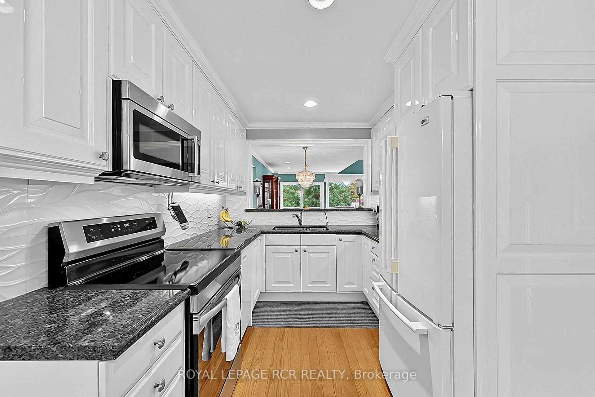 Photo 4 of 60 Riverview Road, New Tecumseth, Alliston — HOMEH