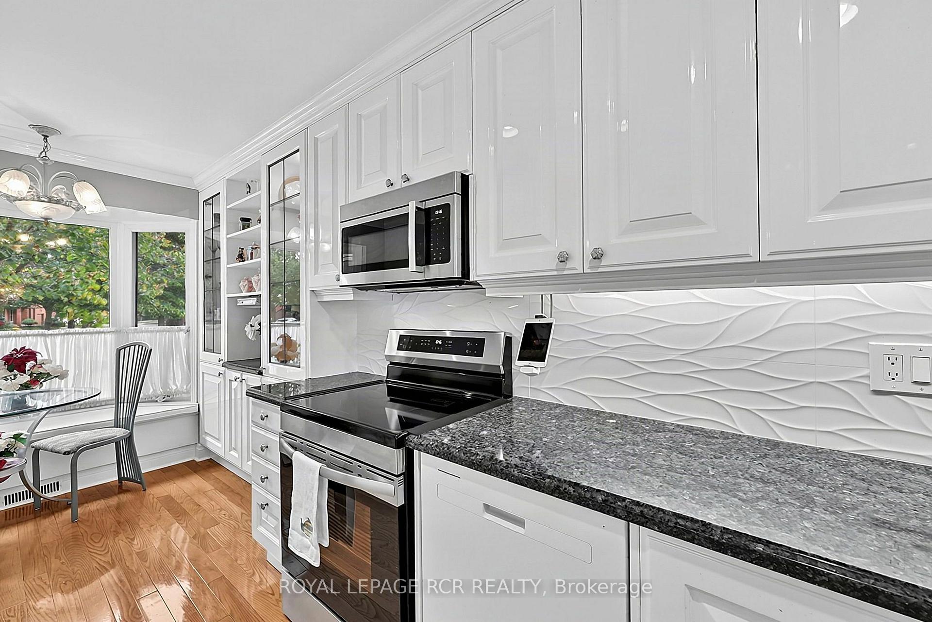 Photo 8 of 60 Riverview Road, New Tecumseth, Alliston — HOMEH