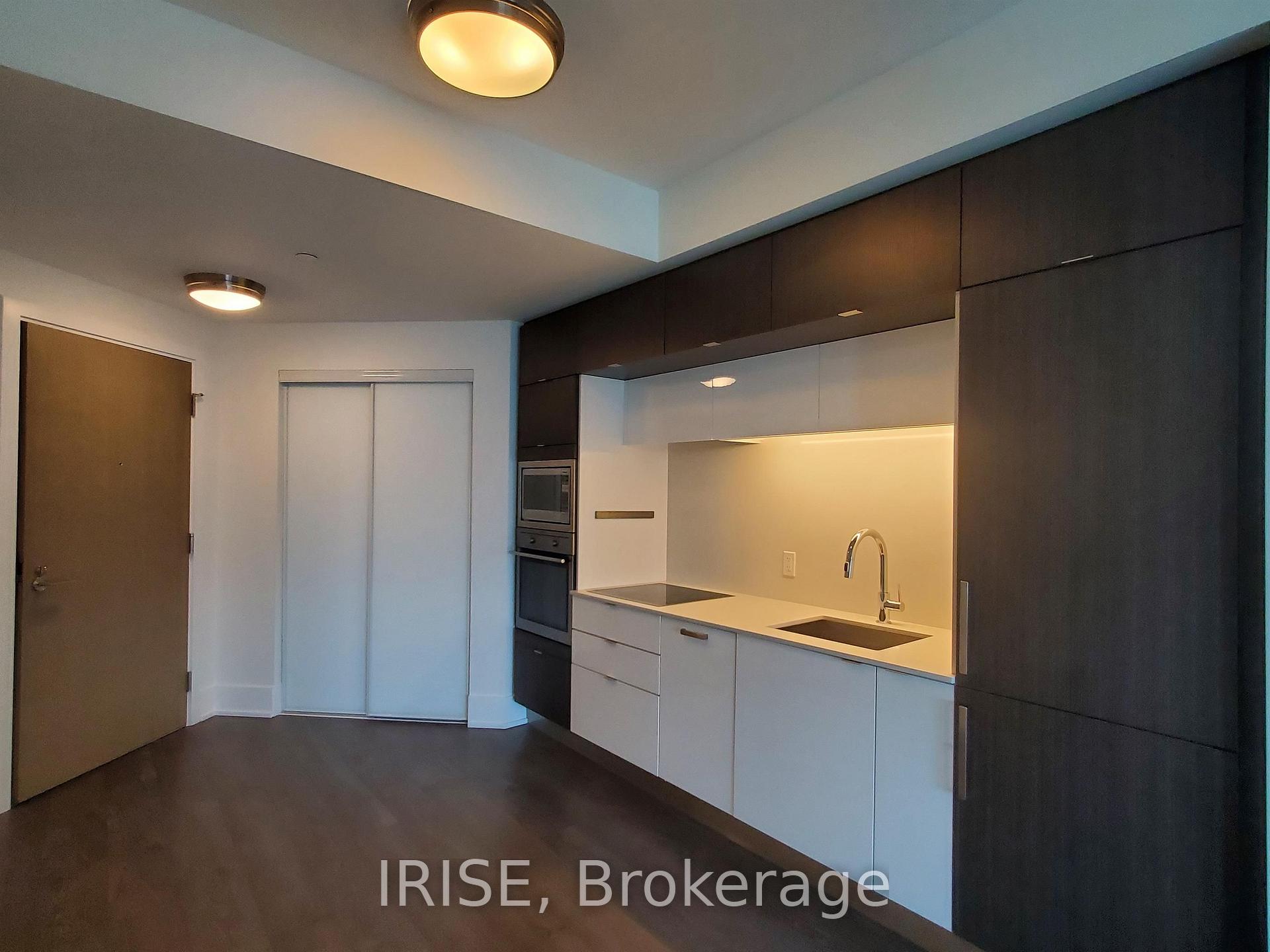 Photo 3 of Unit 708, 1 Edgewater Drive, Toronto, Waterfront Communities — HOMEH