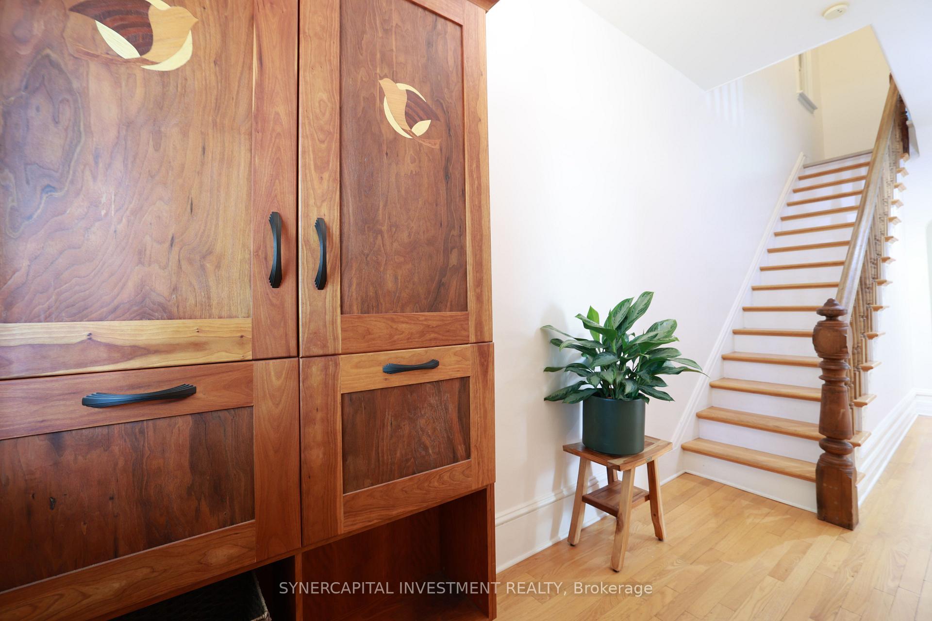 Photo 2 of 143 Arthur Street, Ottawa, West Centre Town — HOMEH
