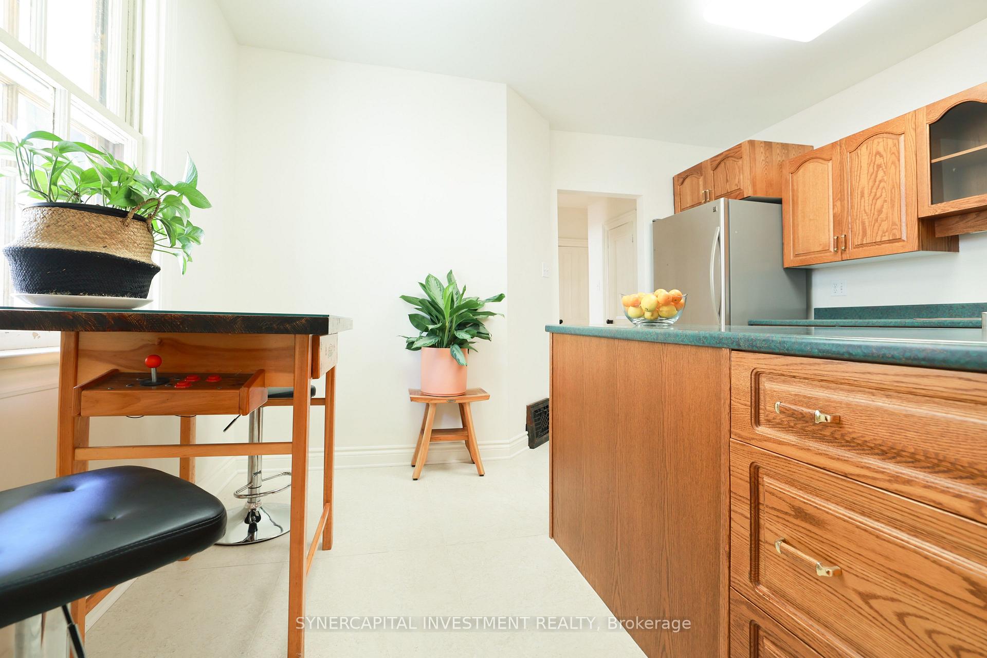 Photo 13 of 143 Arthur Street, Ottawa, West Centre Town — HOMEH