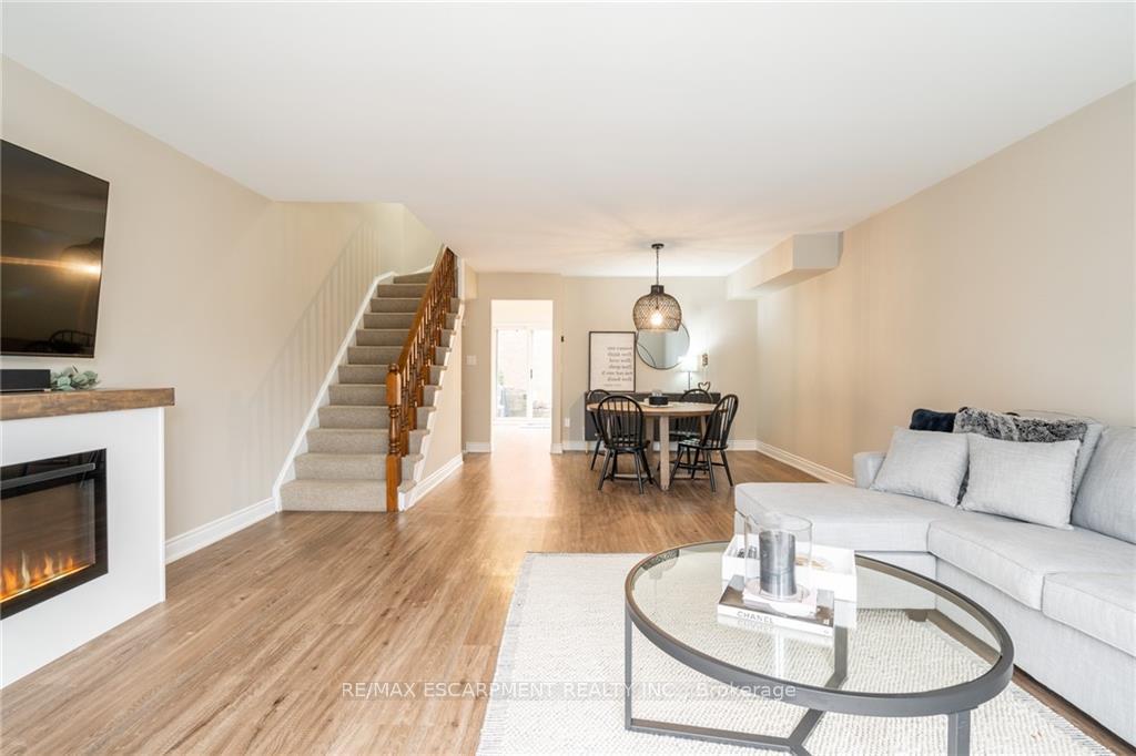 Photo 7 of Unit 118, 895 Maple Avenue, Burlington, Brant — HOMEH