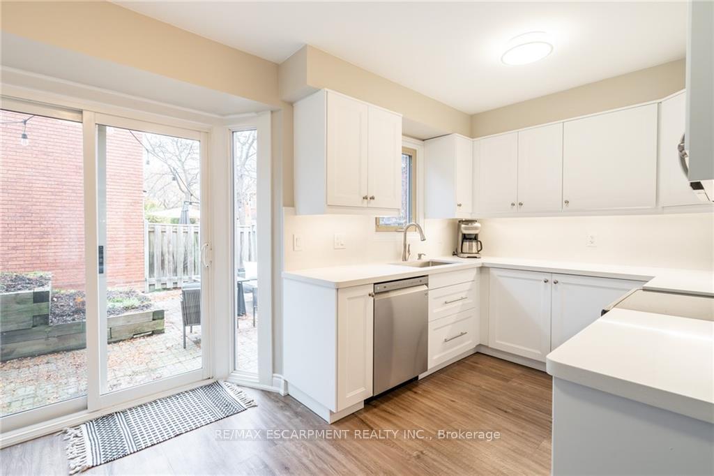 Photo 8 of Unit 118, 895 Maple Avenue, Burlington, Brant — HOMEH