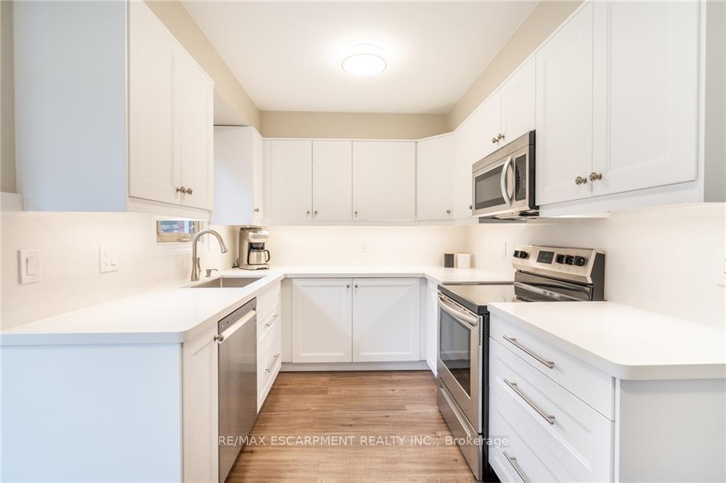 Photo 9 of Unit 118, 895 Maple Avenue, Burlington, Brant — HOMEH