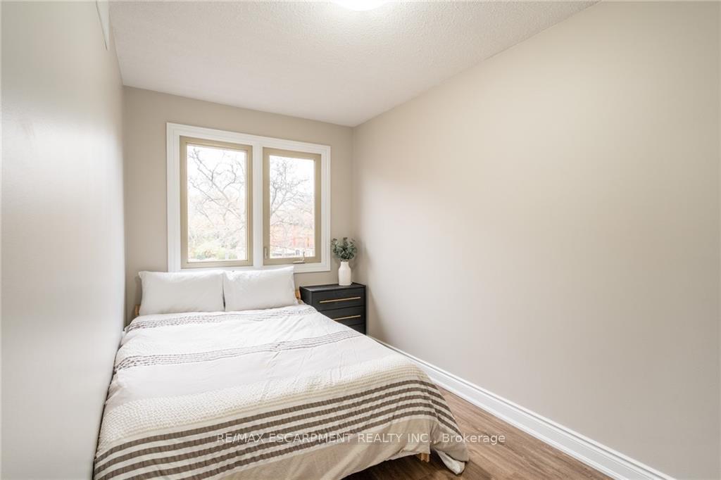 Photo 12 of Unit 118, 895 Maple Avenue, Burlington, Brant — HOMEH