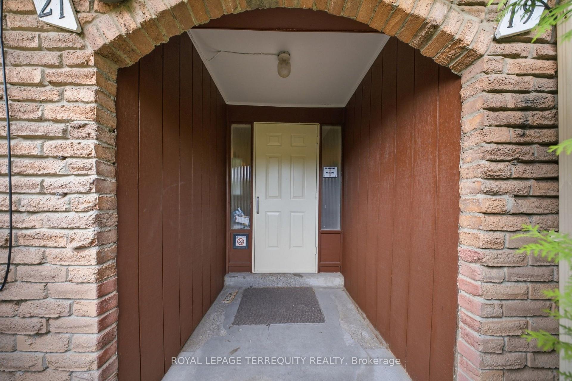 Photo 6 of Unit 21, 506 Normandy Street, Oshawa, Central — HOMEH