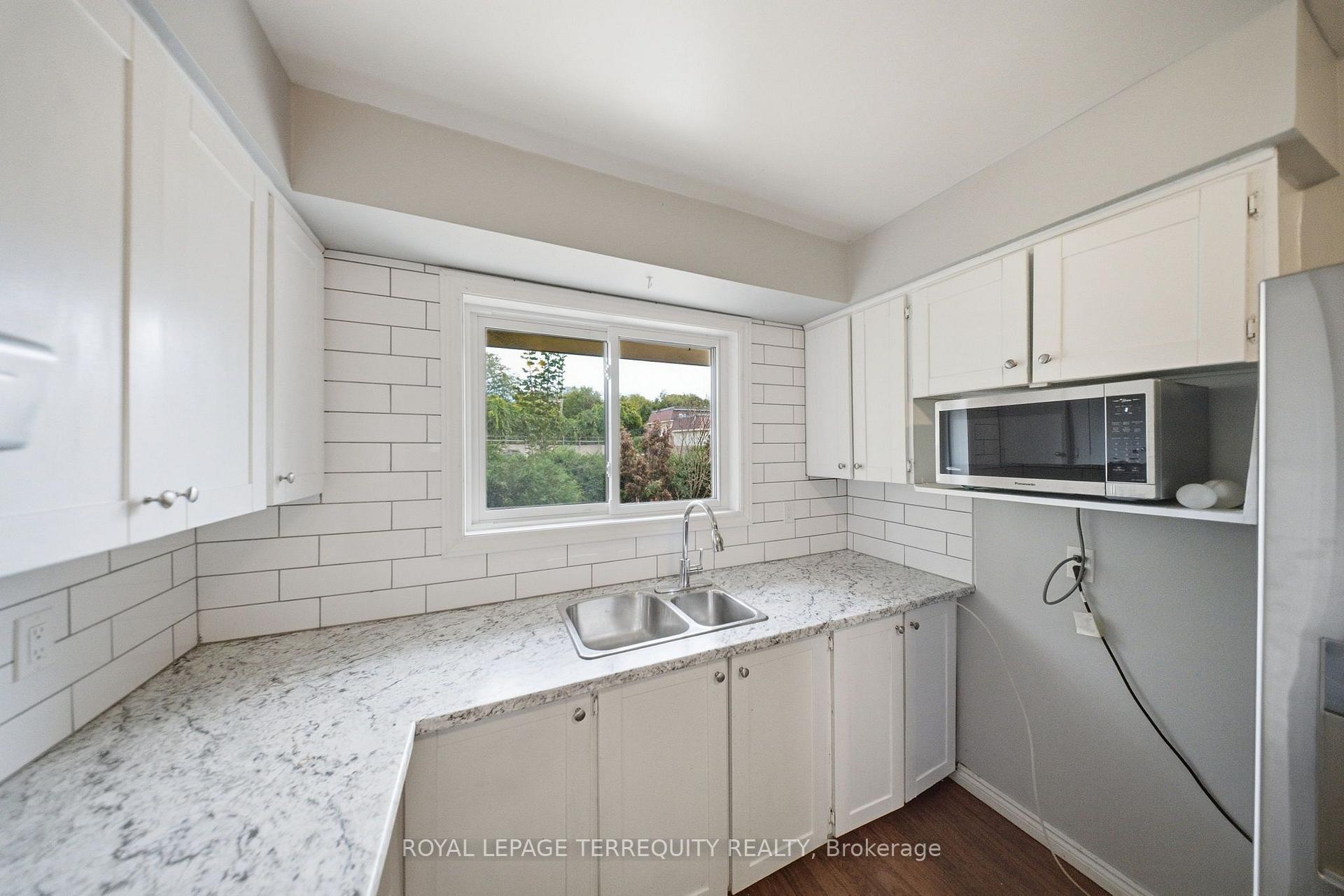 Photo 5 of Unit 21, 506 Normandy Street, Oshawa, Central — HOMEH