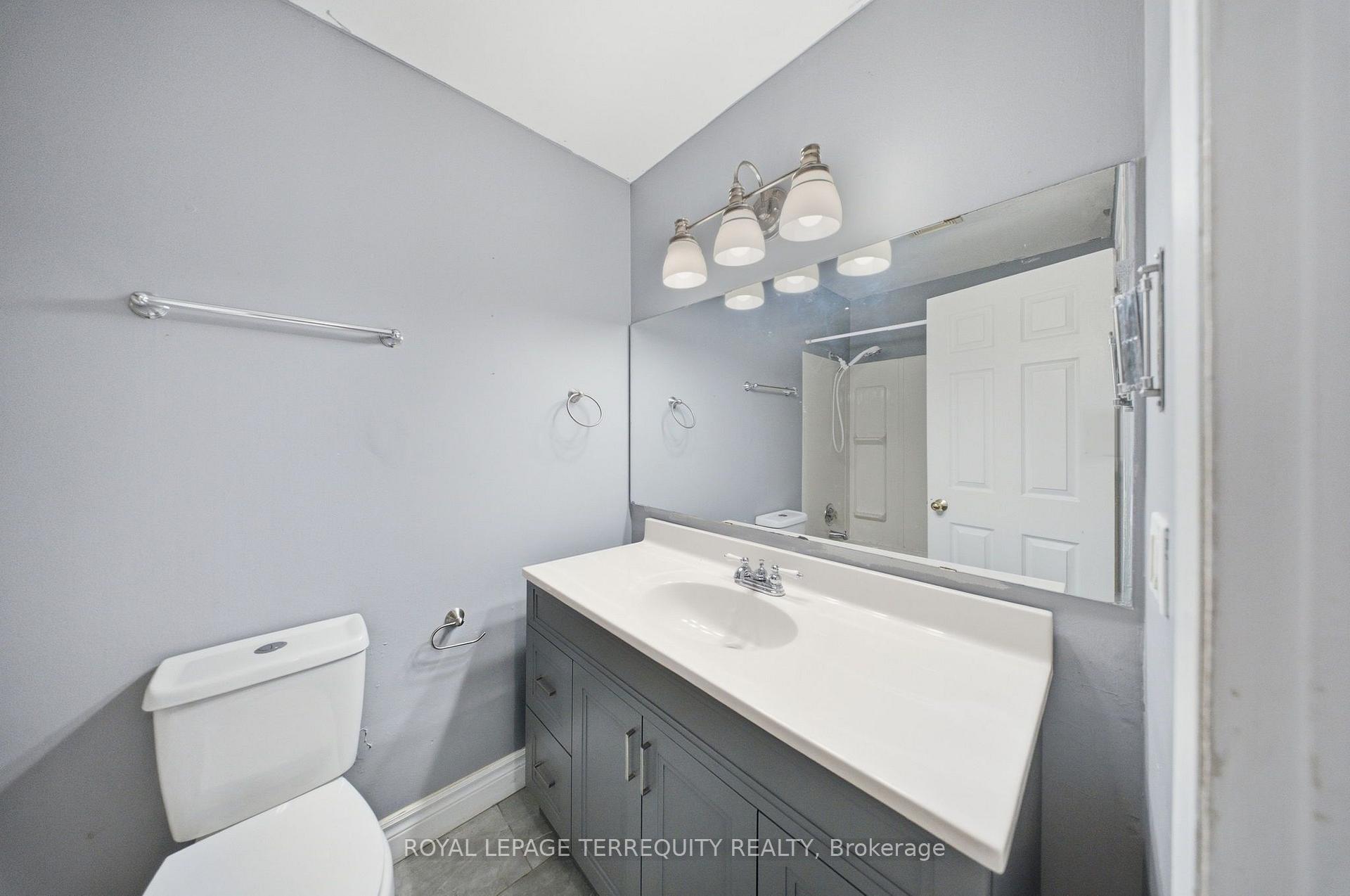 Photo 15 of Unit 21, 506 Normandy Street, Oshawa, Central — HOMEH