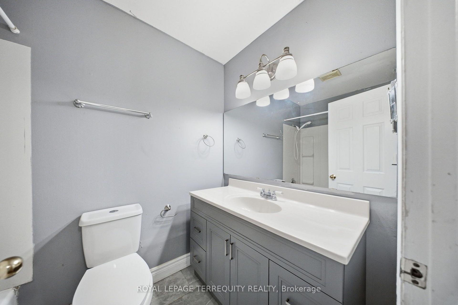 Photo 16 of Unit 21, 506 Normandy Street, Oshawa, Central — HOMEH