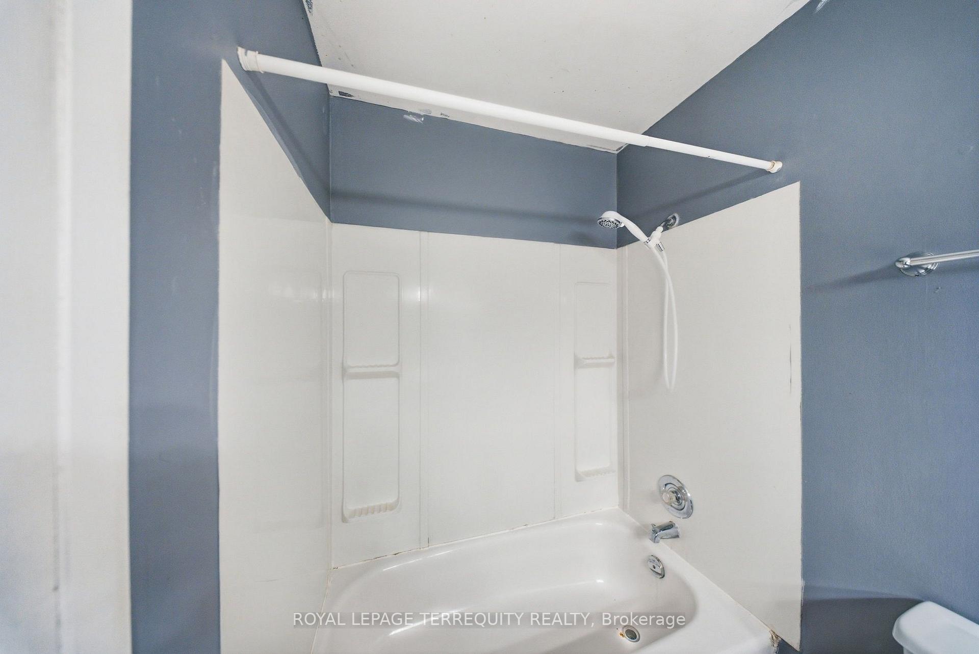 Photo 17 of Unit 21, 506 Normandy Street, Oshawa, Central — HOMEH