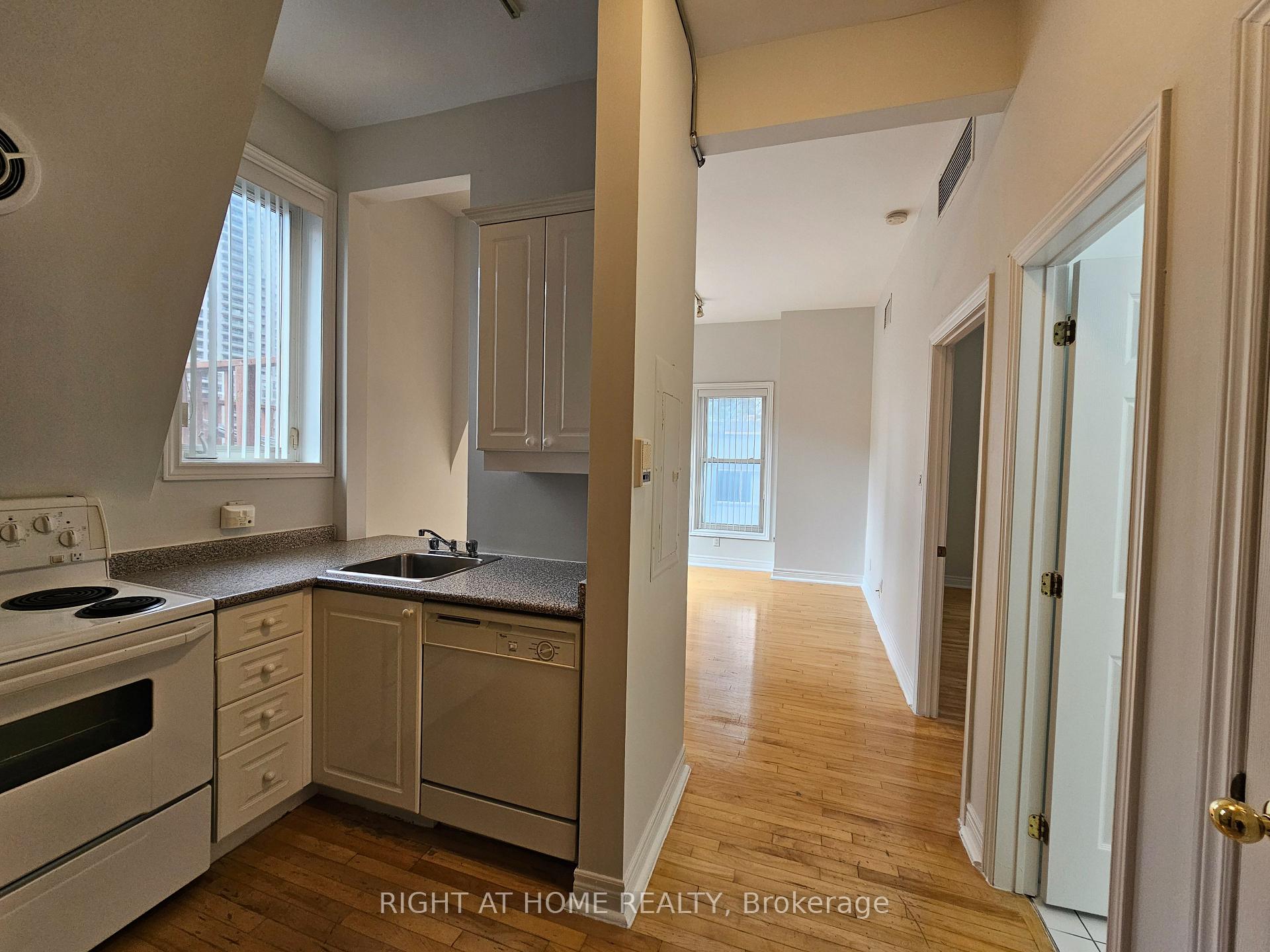 Photo 8 of Unit 300, 524 Yonge Street, Toronto, Church-Yonge Corridor — HOMEH