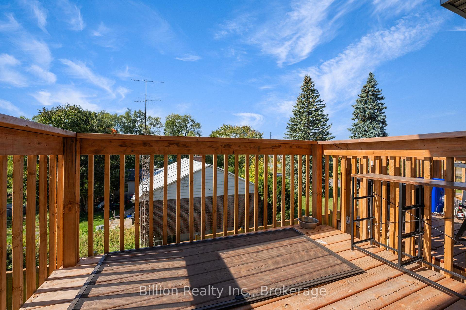 Photo 27 of 717 Heathrow Path, Oshawa, Samac — HOMEH