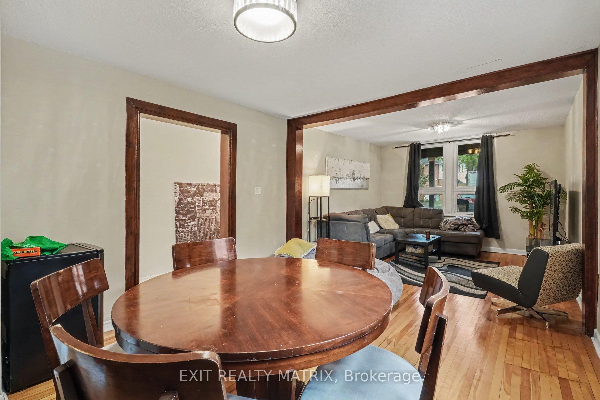 Photo 5 of Unit 1, 511 Cooper Street, Ottawa, Ottawa Centre — HOMEH