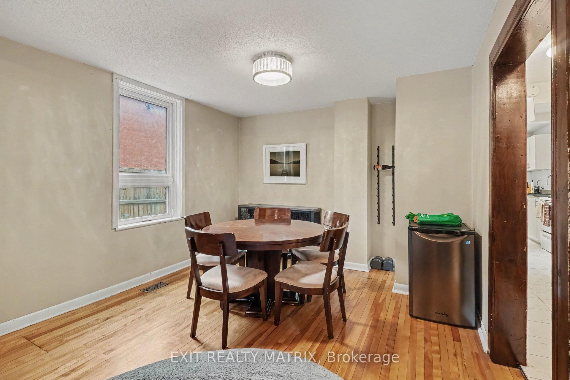 Photo 6 of Unit 1, 511 Cooper Street, Ottawa, Ottawa Centre — HOMEH