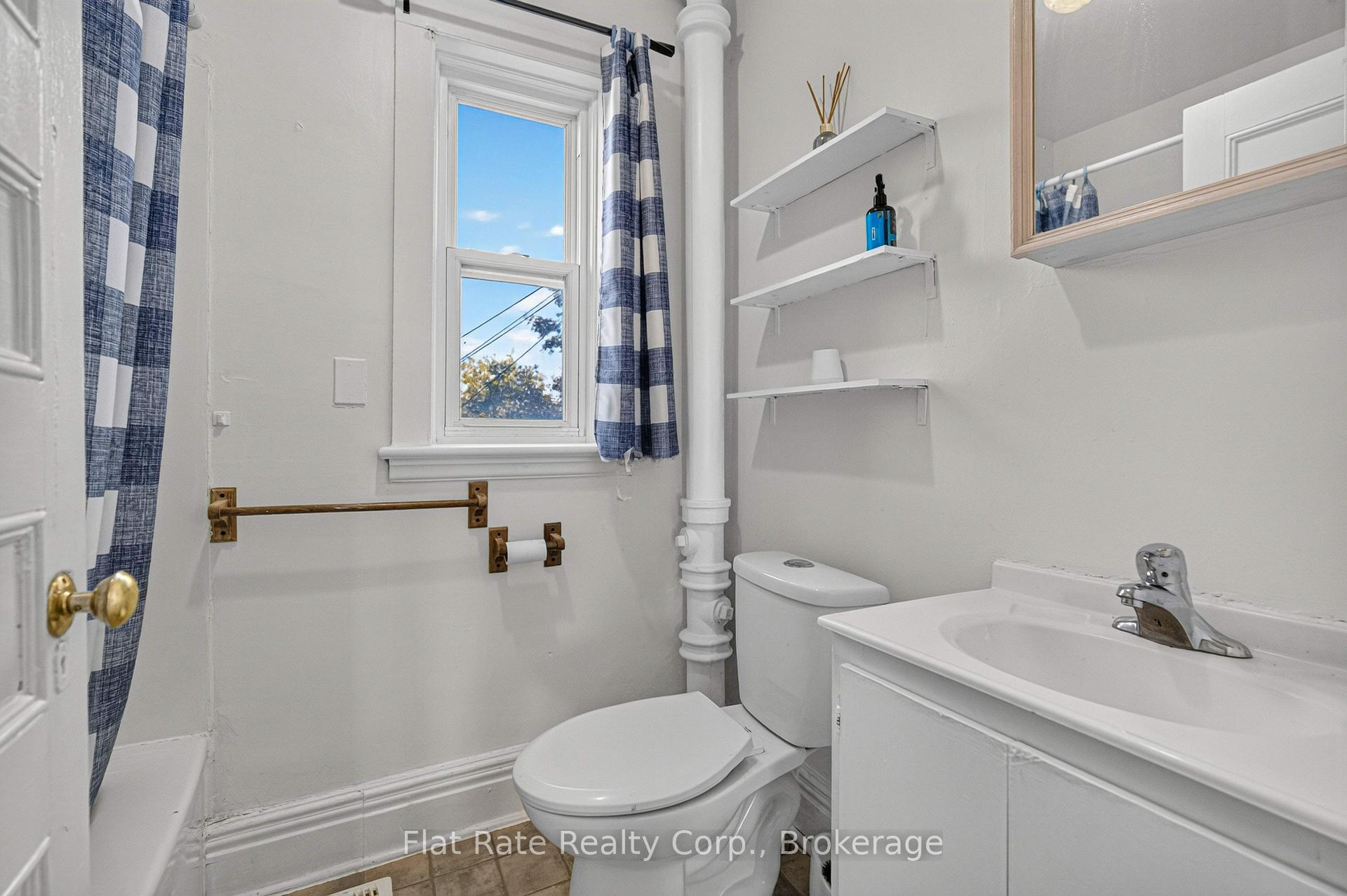 Photo 7 of Unit 2ND FLOOR, 480 Donegal Street, Peterborough, Town Ward 3 — HOMEH