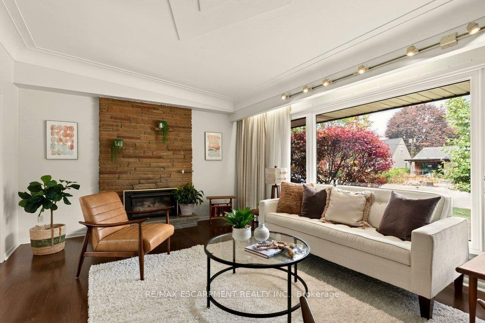 Photo 6 of 970 Danforth Avenue, Burlington, Bayview — HOMEH