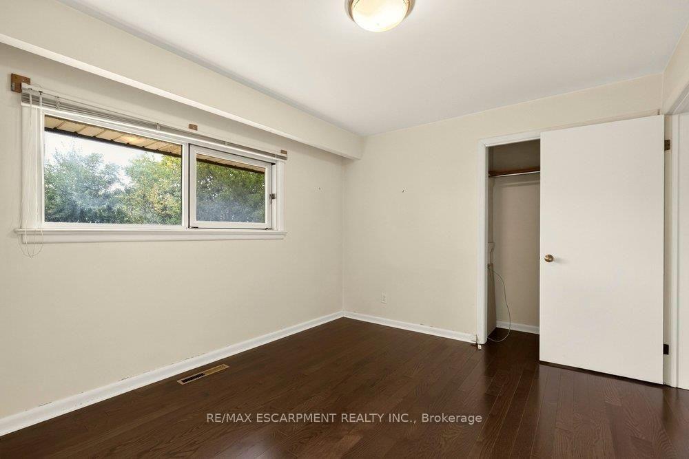 Photo 18 of 970 Danforth Avenue, Burlington, Bayview — HOMEH