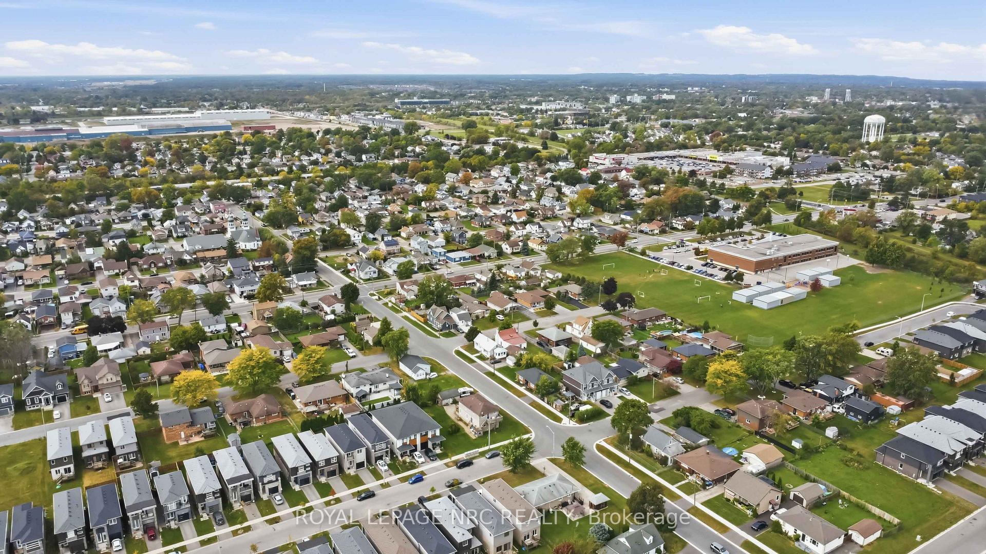 Photo 6 of 14 Sauer Avenue, Welland, Lincoln/Crowland — HOMEH