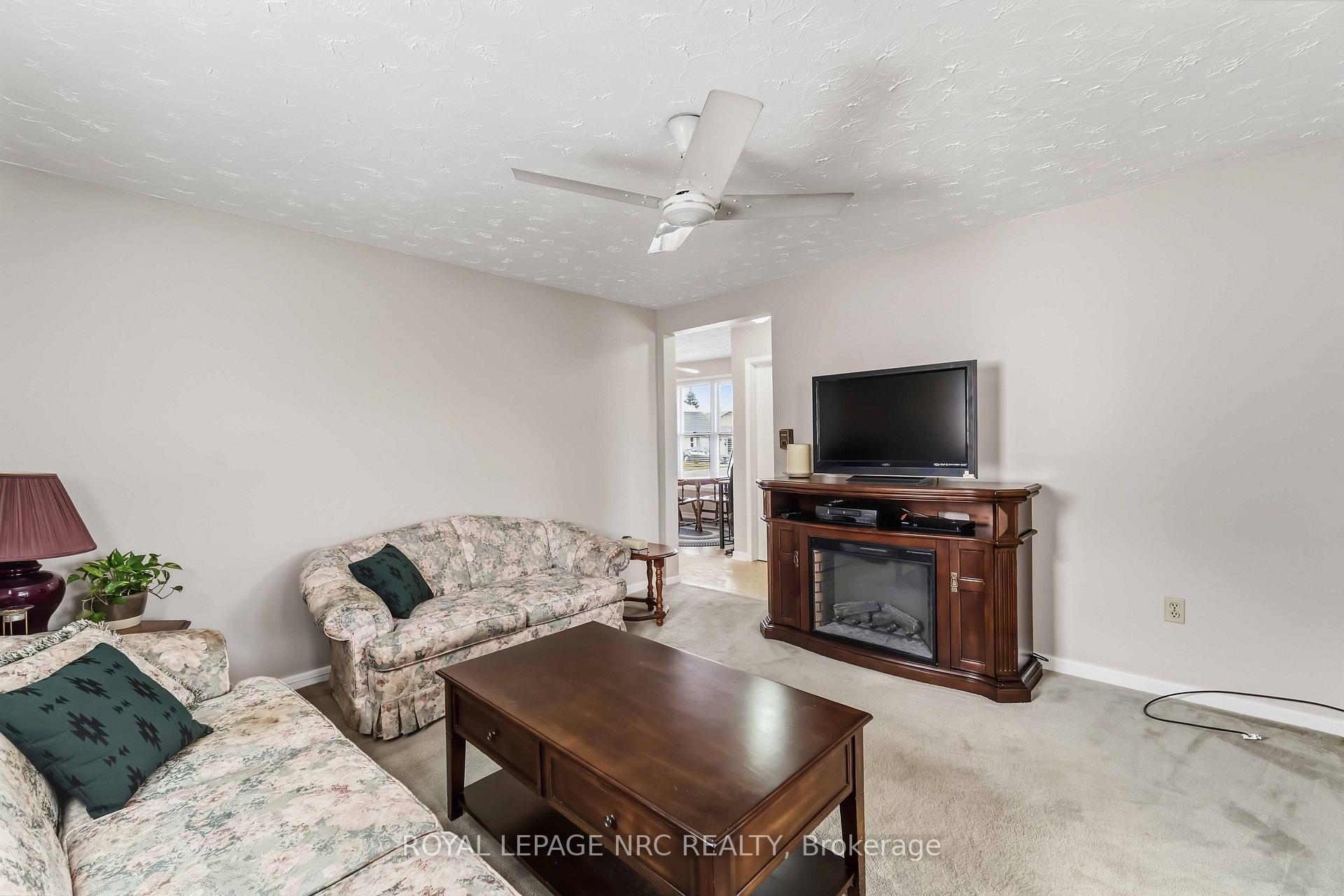 Photo 7 of 14 Sauer Avenue, Welland, Lincoln/Crowland — HOMEH