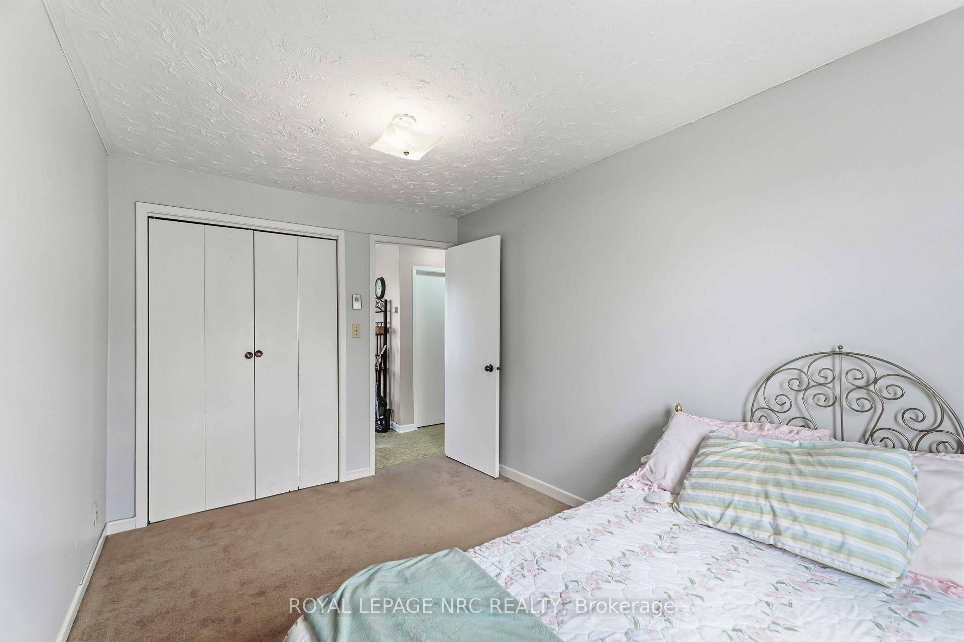 Photo 10 of 14 Sauer Avenue, Welland, Lincoln/Crowland — HOMEH