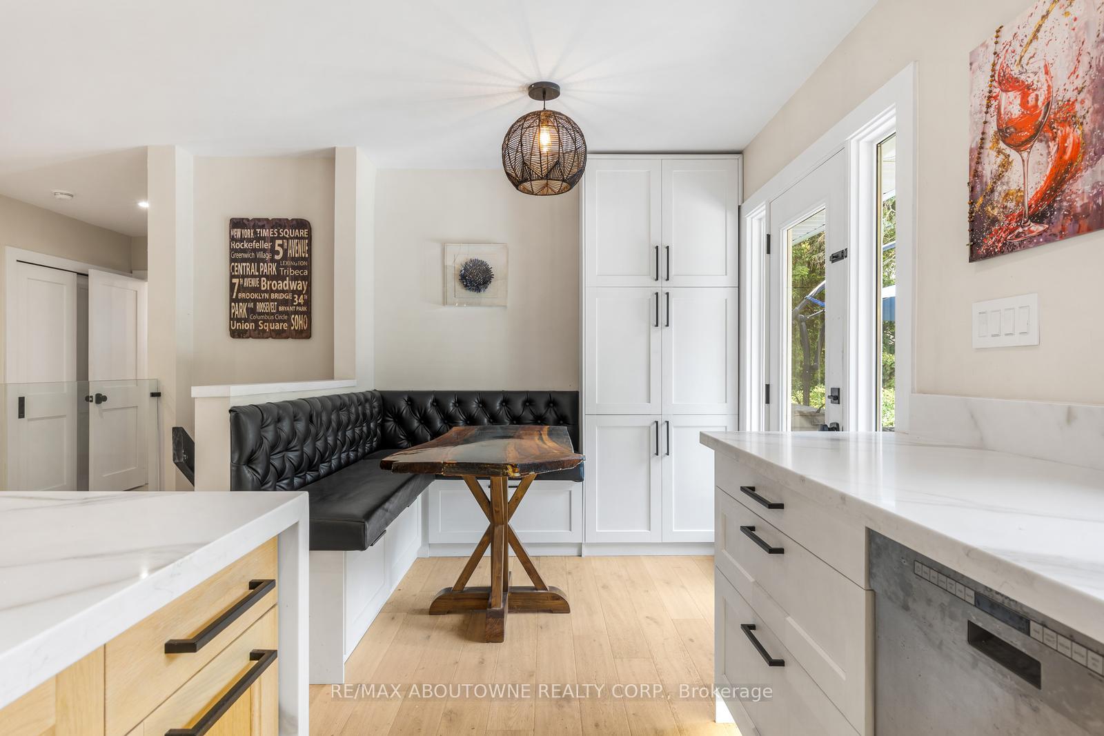 Photo 9 of 293 North Shore Boulevard E, Burlington, LaSalle — HOMEH