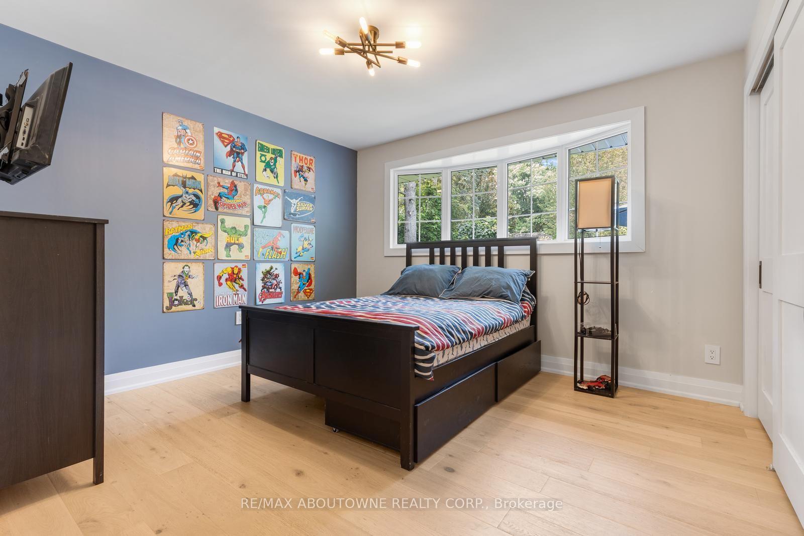 Photo 20 of 293 North Shore Boulevard E, Burlington, LaSalle — HOMEH