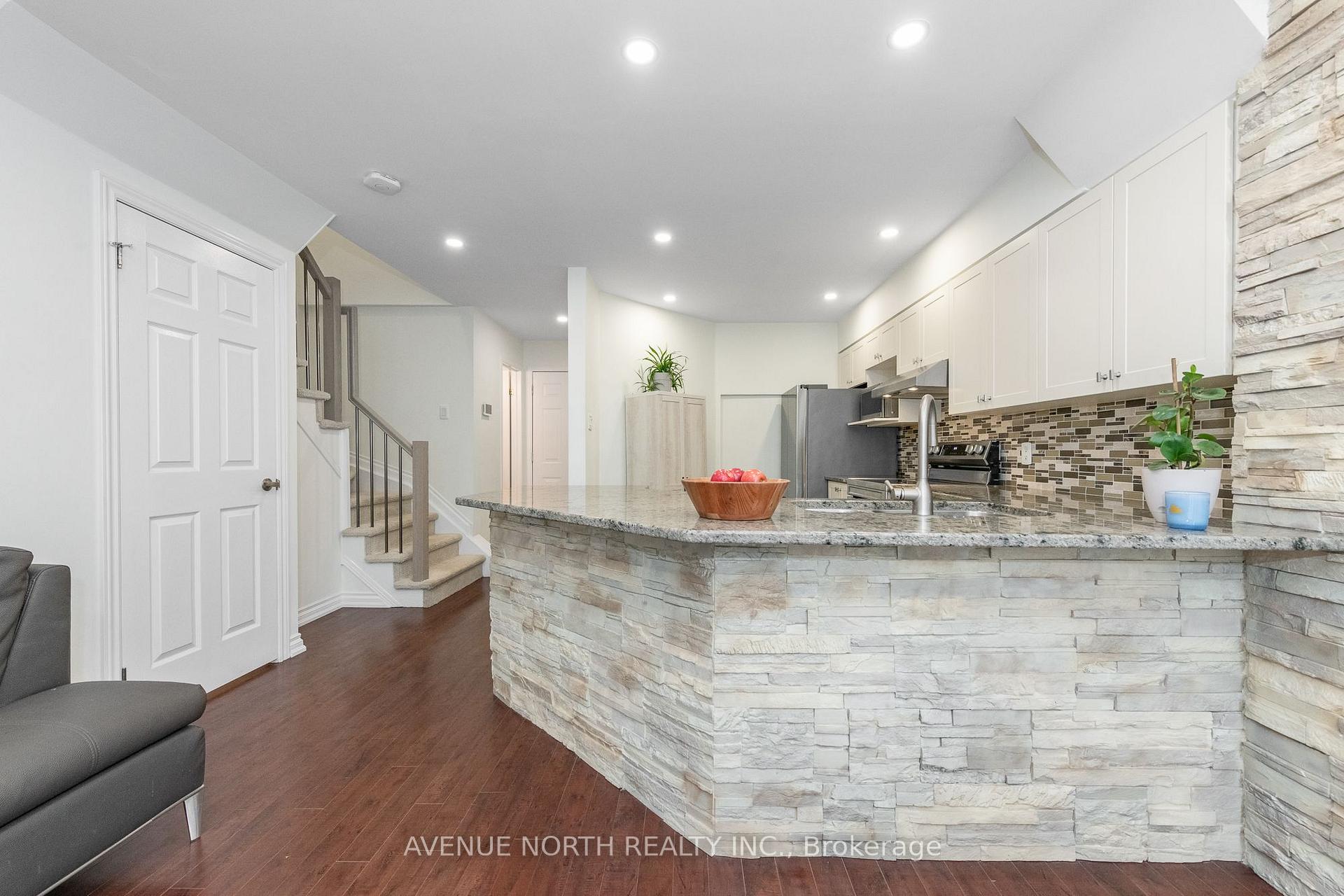 Photo 10 of 89 Silverlace Private, Ottawa, Hunt Club Park/Greenboro — HOMEH