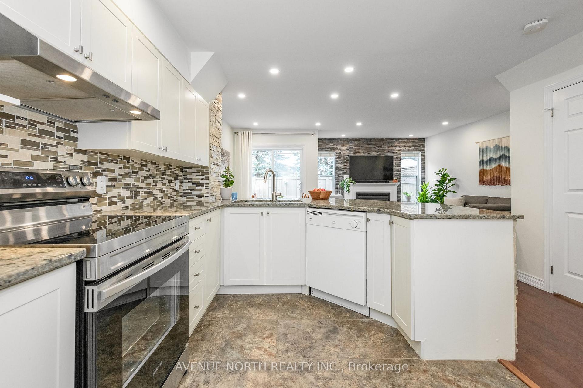 Photo 12 of 89 Silverlace Private, Ottawa, Hunt Club Park/Greenboro — HOMEH