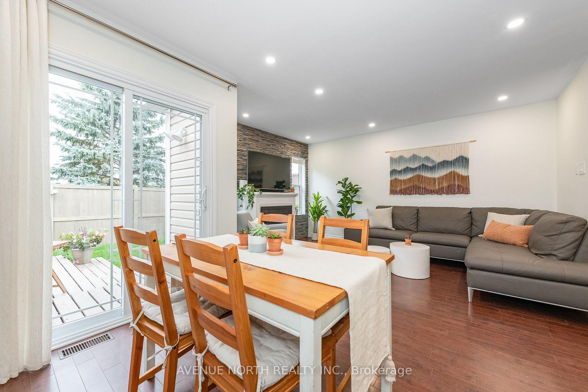 Photo 17 of 89 Silverlace Private, Ottawa, Hunt Club Park/Greenboro — HOMEH