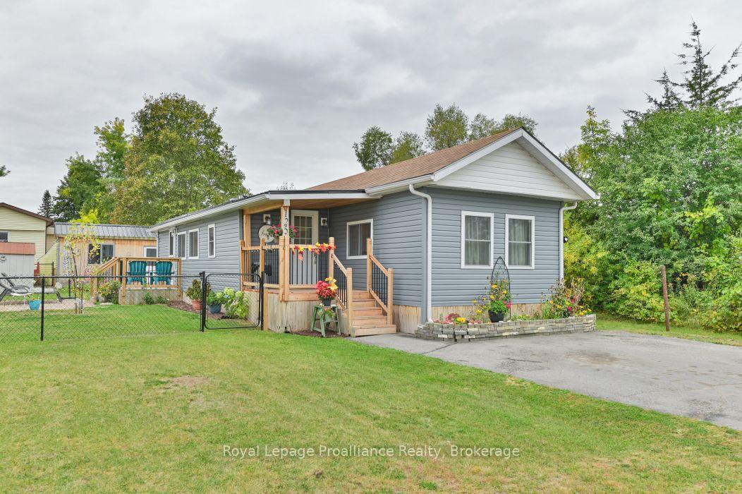Photo 2 of Unit 125, 529 Old Highway 2, Quinte West, Sidney Ward — HOMEH