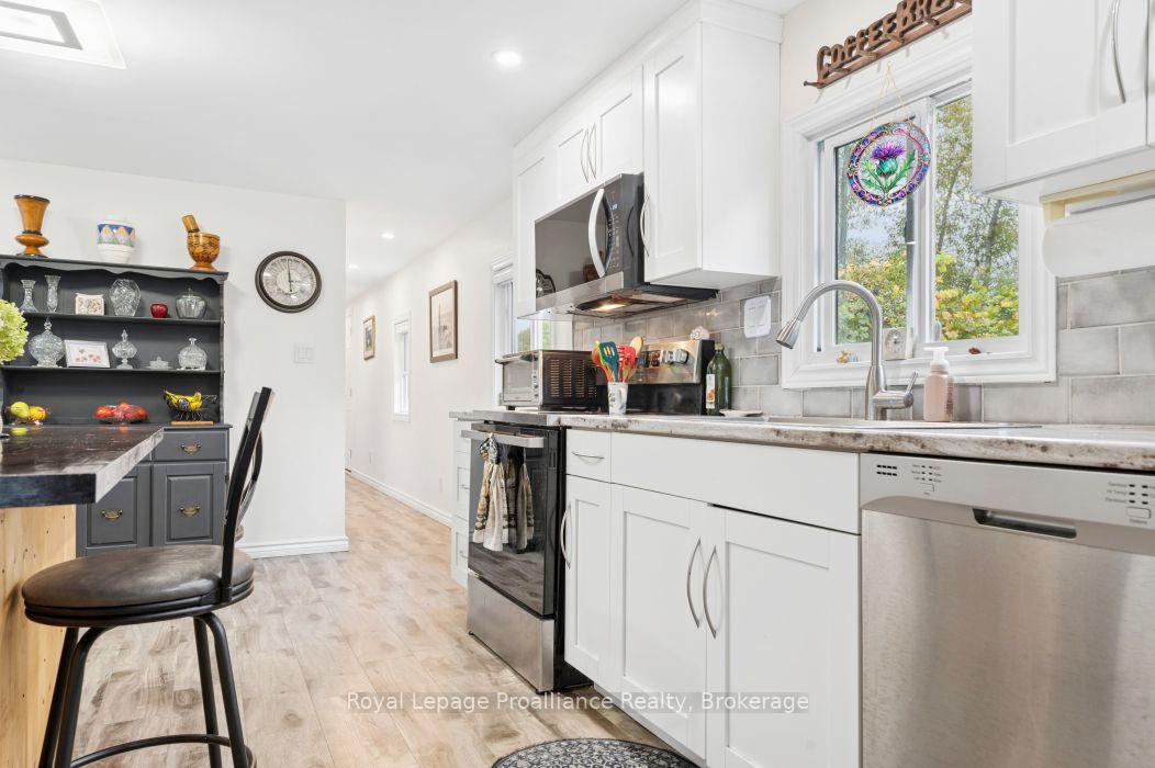 Photo 12 of Unit 125, 529 Old Highway 2, Quinte West, Sidney Ward — HOMEH