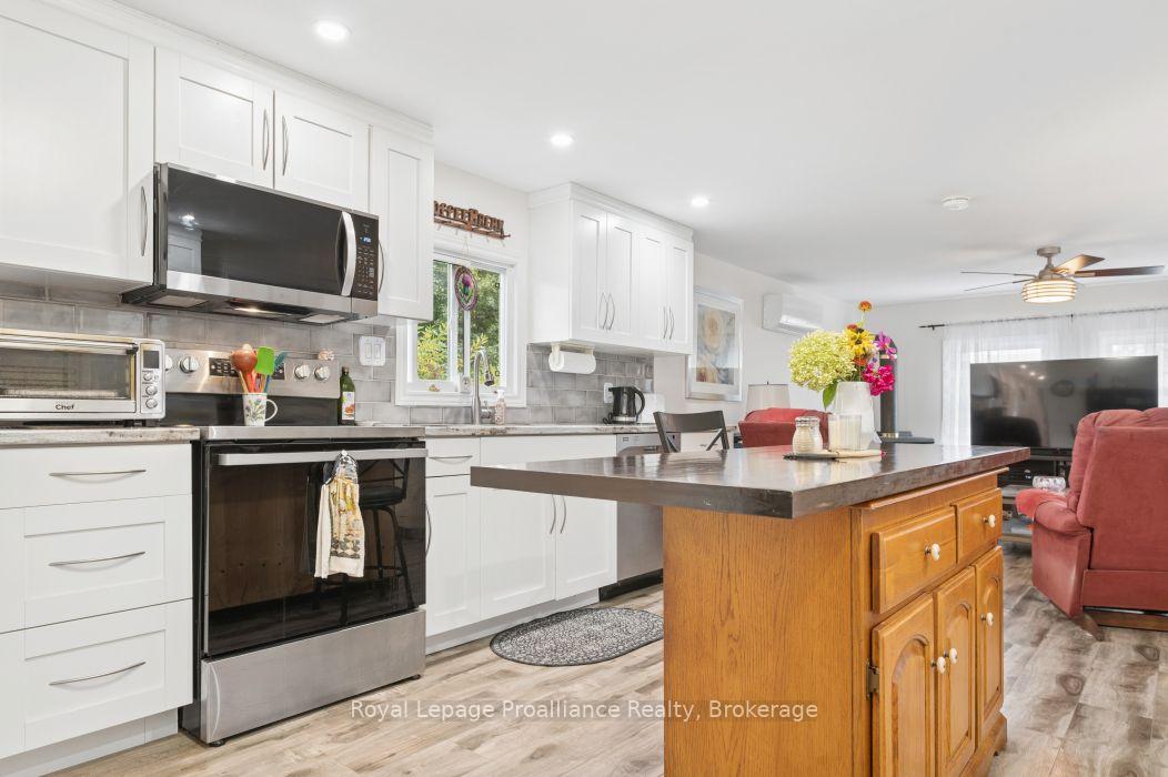 Photo 13 of Unit 125, 529 Old Highway 2, Quinte West, Sidney Ward — HOMEH