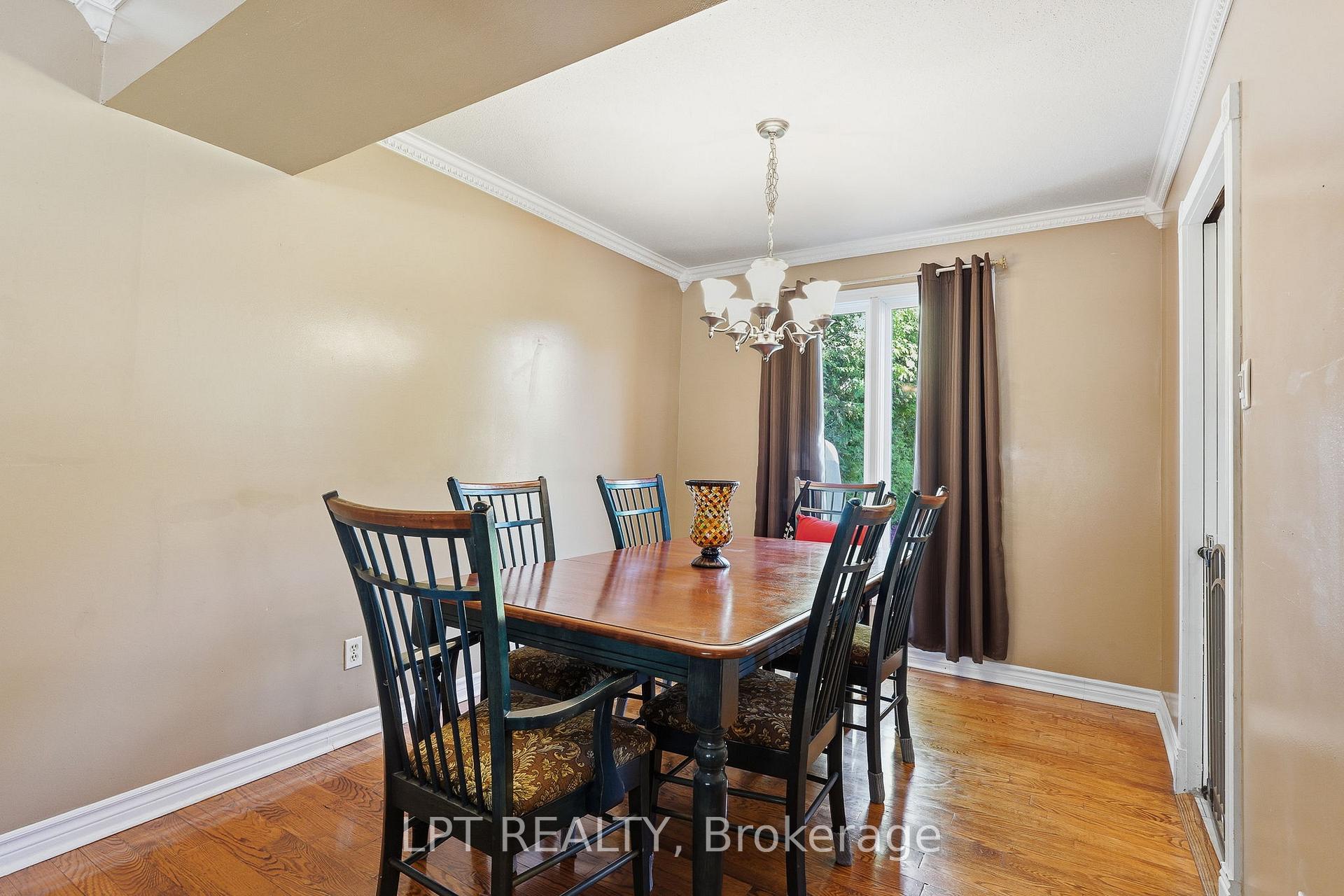 Photo 7 of 18 Louise Crescent, Russell, Embrun — HOMEH