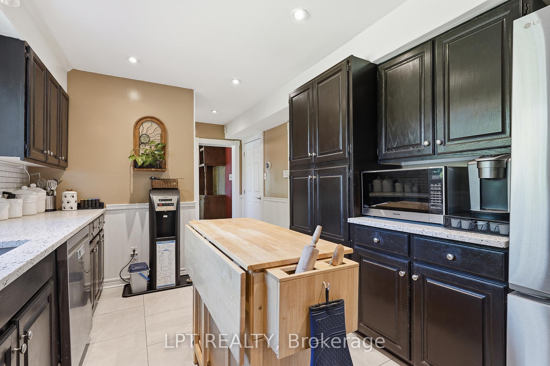 Photo 10 of 18 Louise Crescent, Russell, Embrun — HOMEH