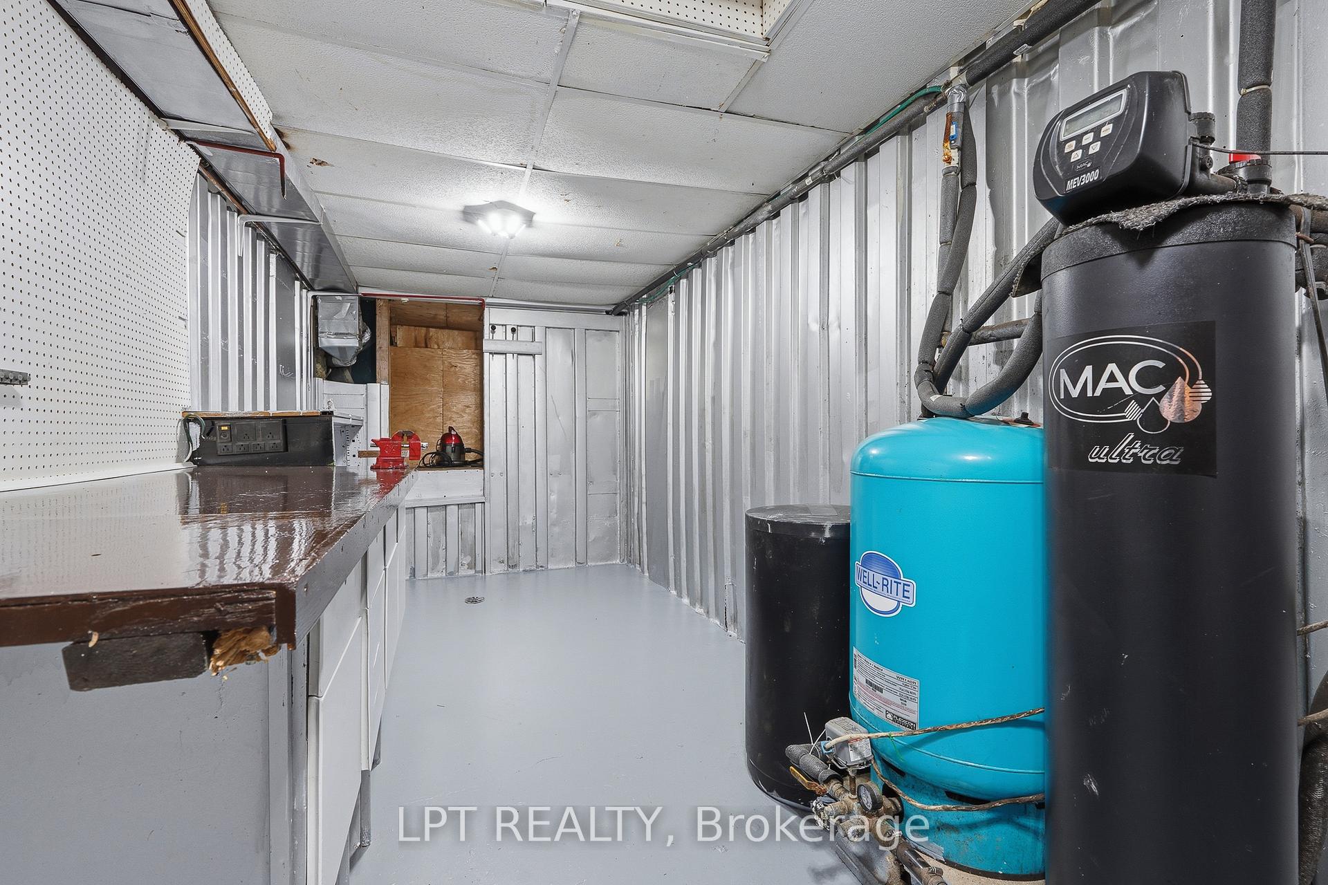 Photo 26 of 18 Louise Crescent, Russell, Embrun — HOMEH