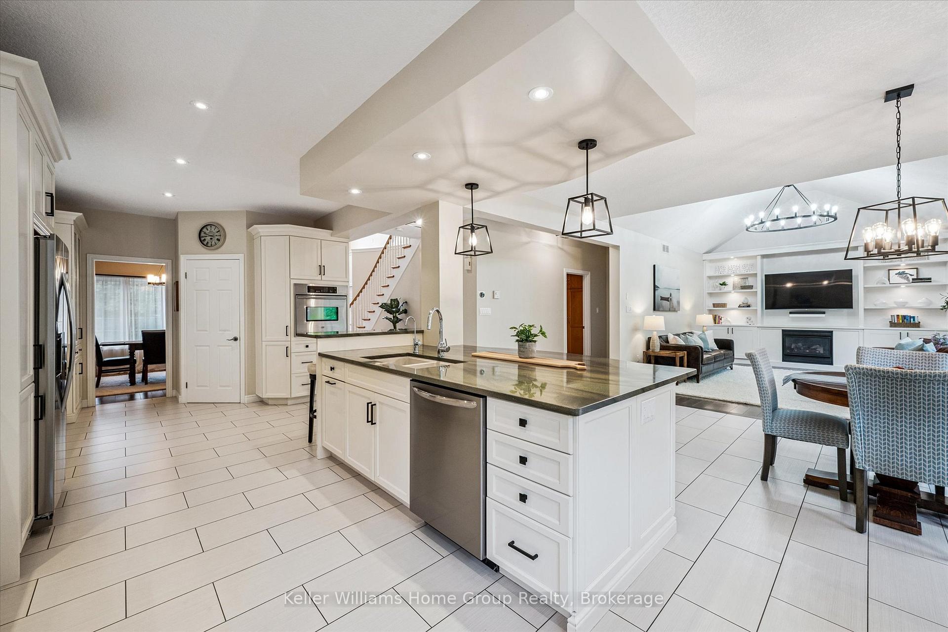 Photo 14 of 294 Farley Drive, Guelph, Pineridge/Westminster Woods — HOMEH