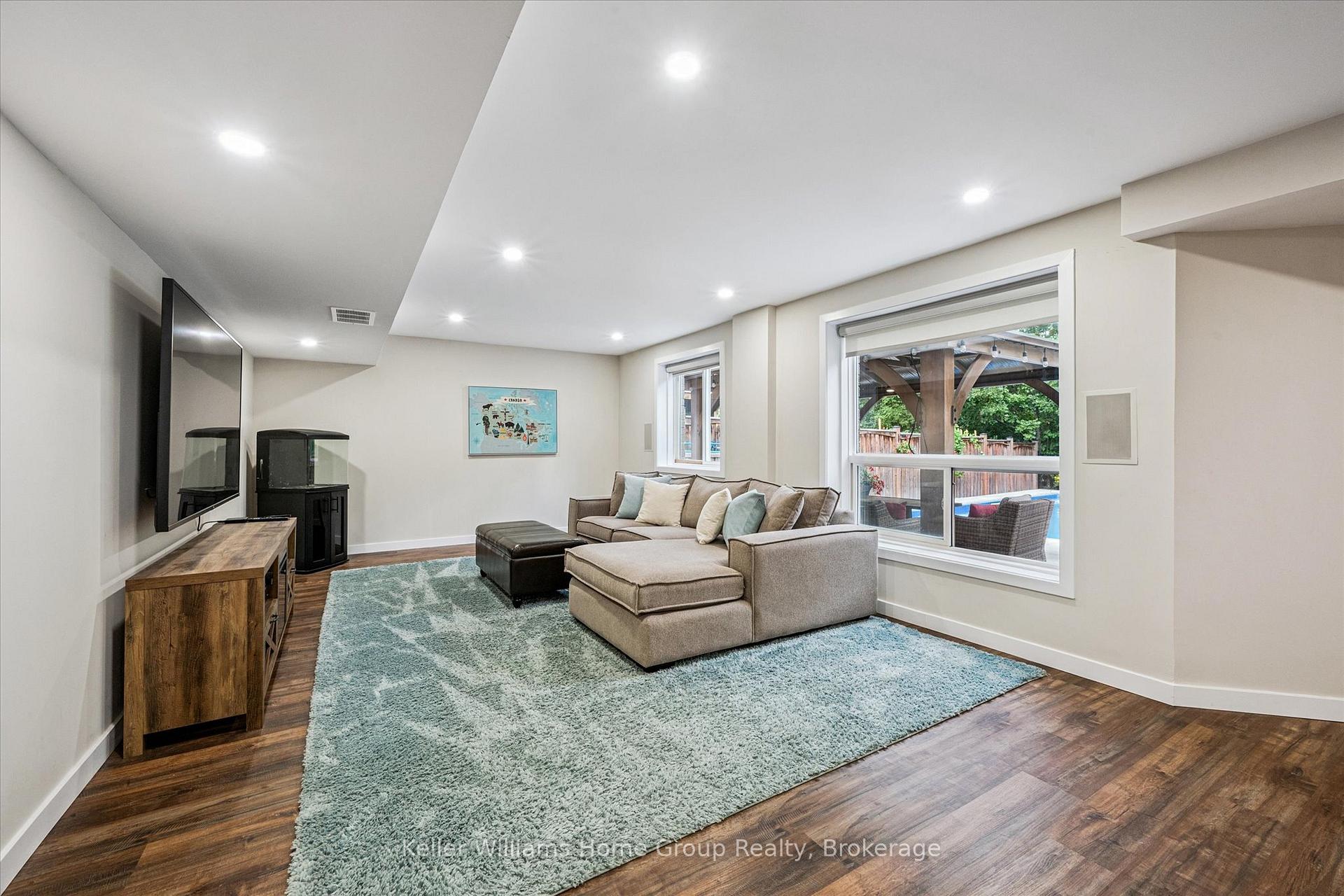 Photo 32 of 294 Farley Drive, Guelph, Pineridge/Westminster Woods — HOMEH