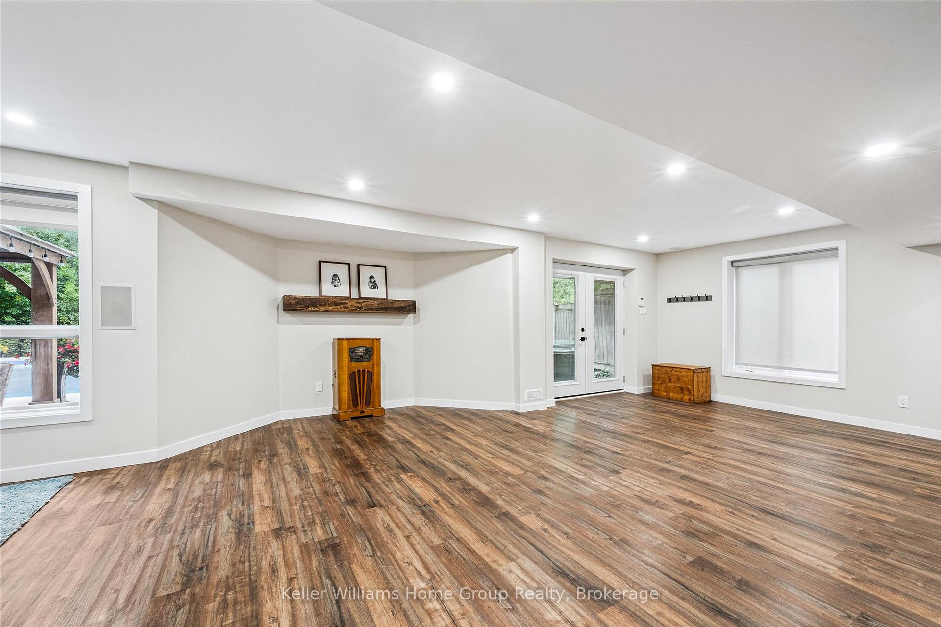 Photo 34 of 294 Farley Drive, Guelph, Pineridge/Westminster Woods — HOMEH