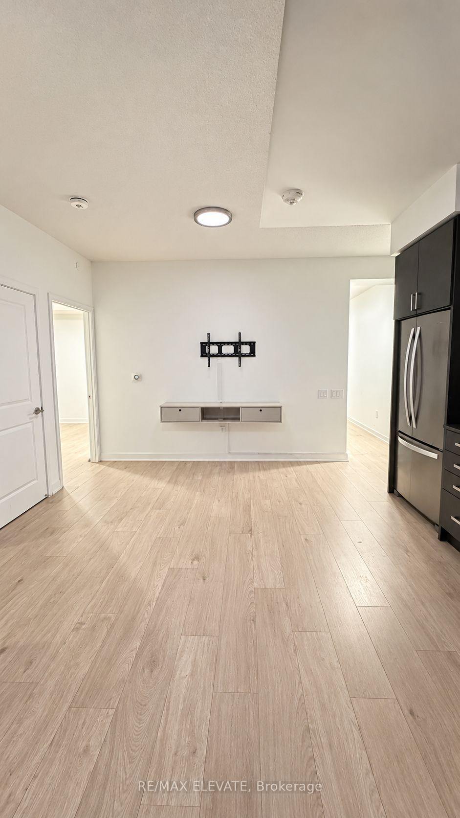 Photo 5 of Unit 709, 8 Nahani Way, Mississauga, Hurontario — HOMEH