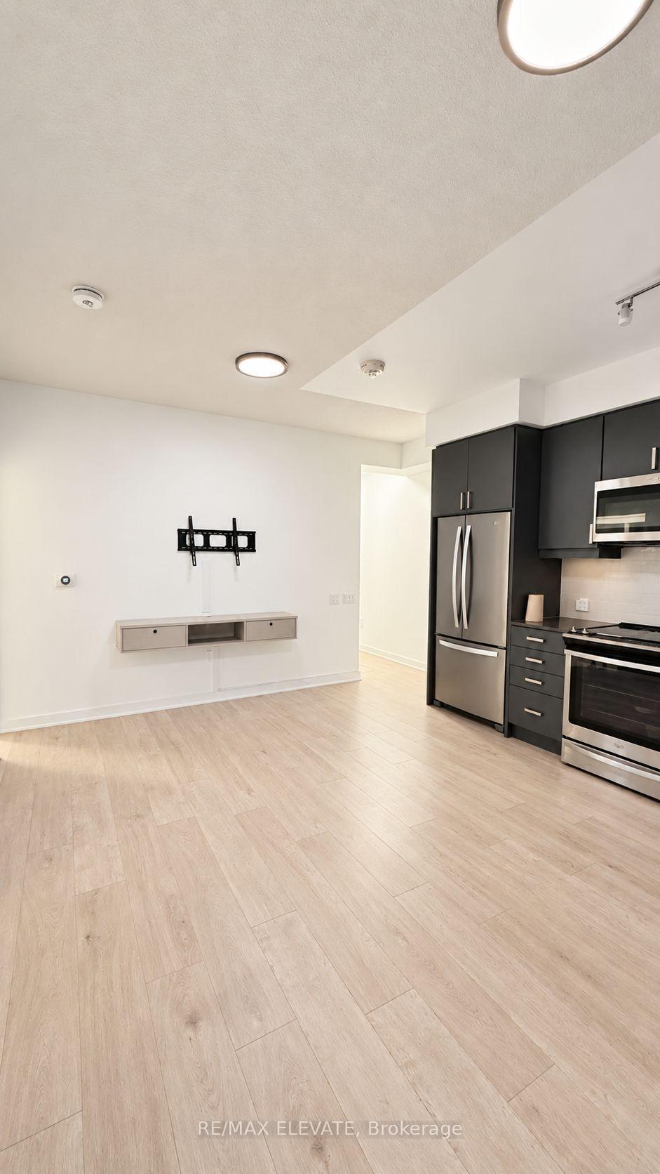 Photo 6 of Unit 709, 8 Nahani Way, Mississauga, Hurontario — HOMEH