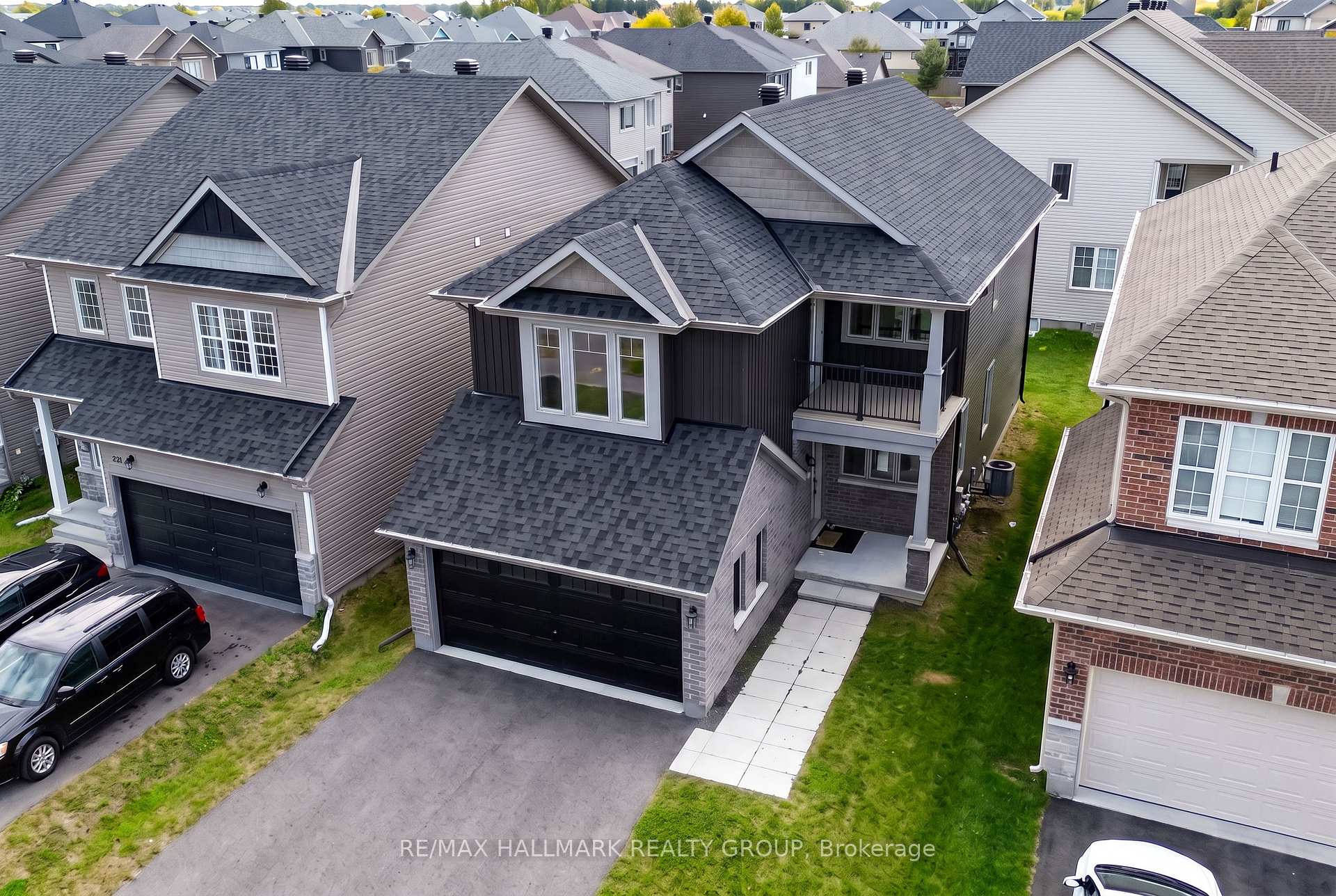 Photo 3 of 149 Minikan Street, Ottawa, Blossom Park/Kemp Park/Findlay Creek — HOMEH